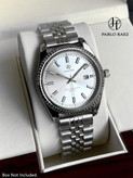 ساعت مردانه پائبلو رائِز با بند استیل ضدآب، صفحه مشکی با اعداد رومی و عقربههای شبتاب – طراحی لوکس، تقویم ساده، موتور کوارتز دقیق – انتخابی ایدهآل برای استایل روزمره و هدیه ویژه