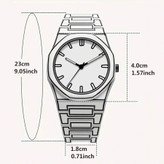 ساعت کوارتز مردانه شیک با طراحی خطی، صفحه گرد آنالوگ، بدنه و بند پلاستیکی سبک، باتری غیرقابل شارژ، مناسب برای استفاده روزمره و مهمانیها